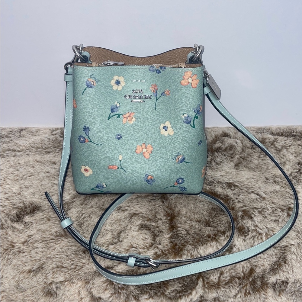 Coach Mini ‘Town’ Bucket Bag